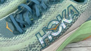 Hoka Mach X, la scarpa polivalente alla prova dei 150km