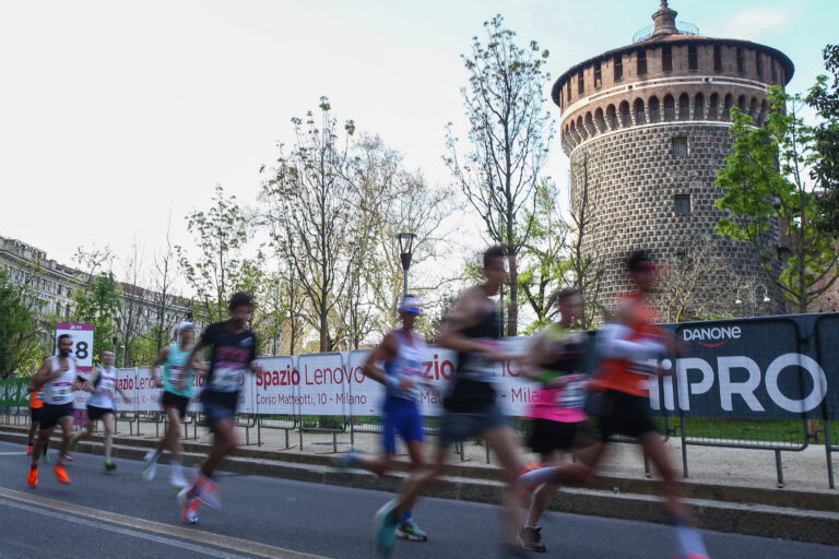 correre-50-anni-batman-milano-marathon