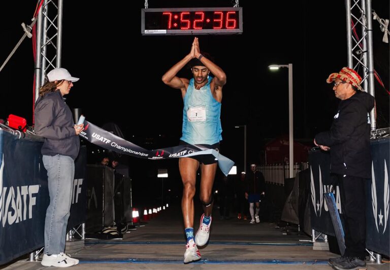 Rajpaul Pannu, al traguardo della USATF 100 miglia su strada 2025 (foto IG Rajpaul Pannu)